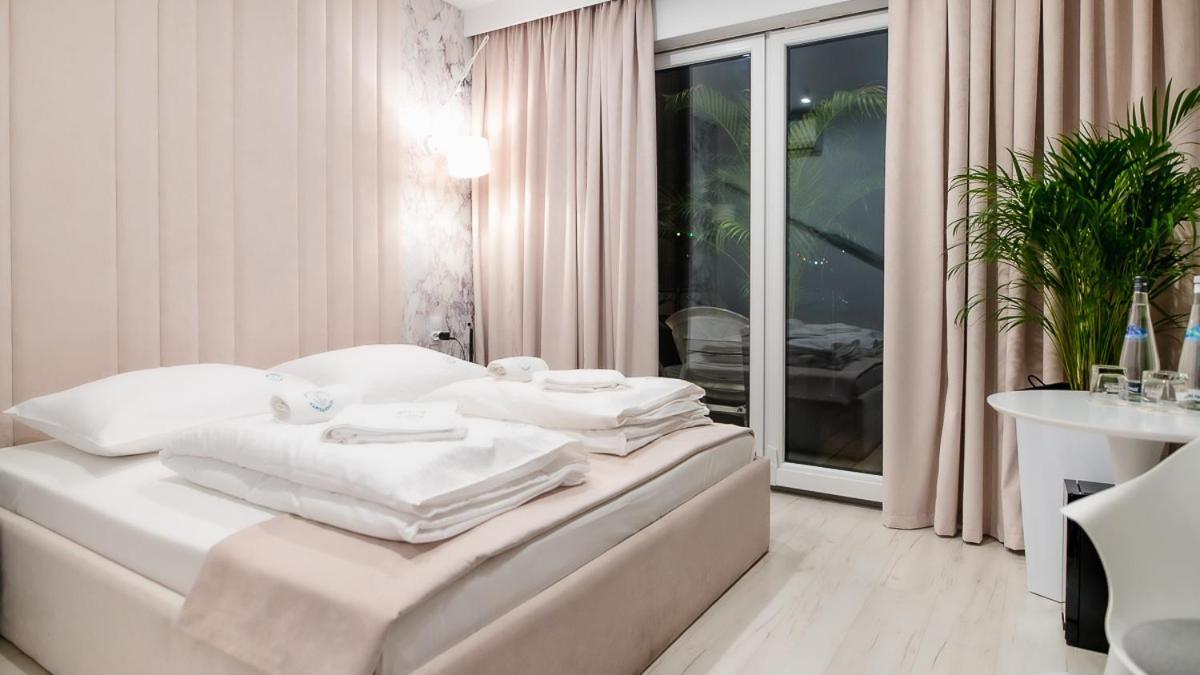 Apartamenty Kapitanskie - Plywajace Olawa Luaran gambar