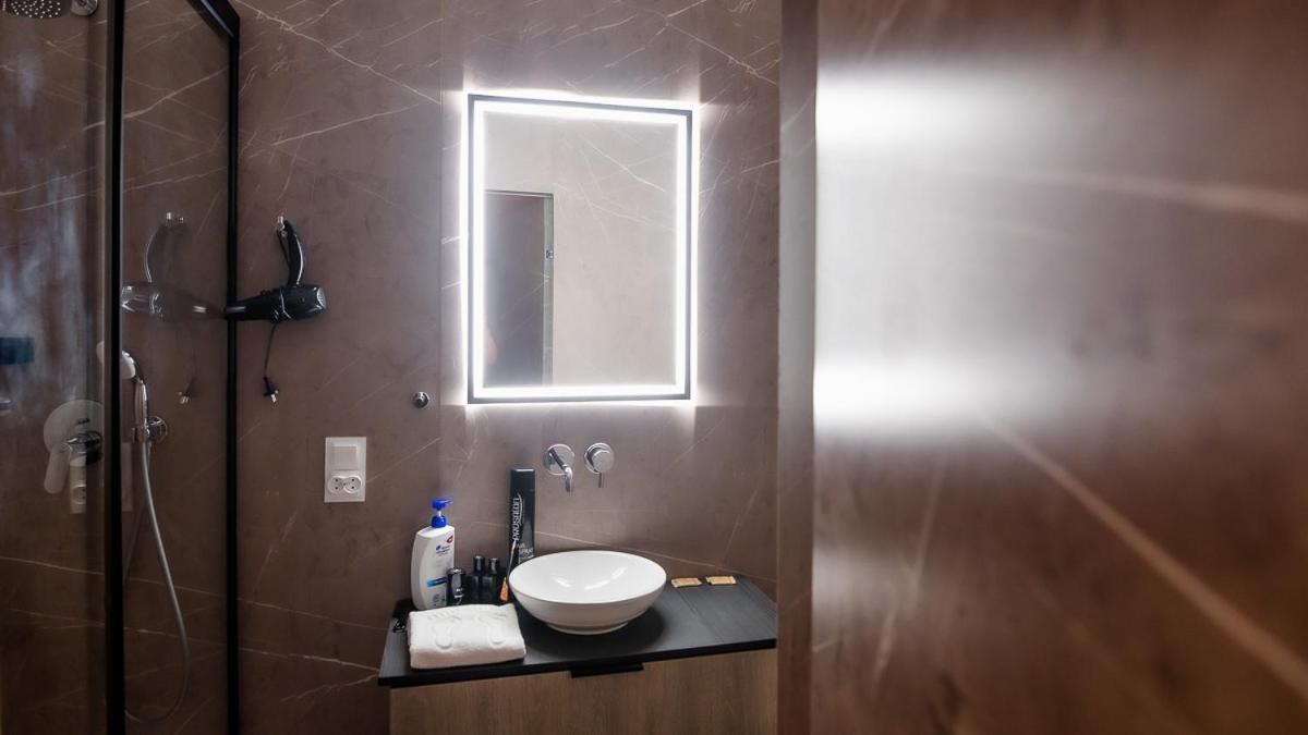 Apartamenty Kapitanskie - Plywajace Olawa Luaran gambar
